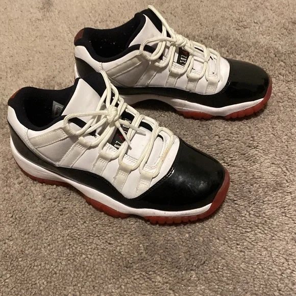 Jordan 11s retro low Concord Bred - Picture 5 of 5